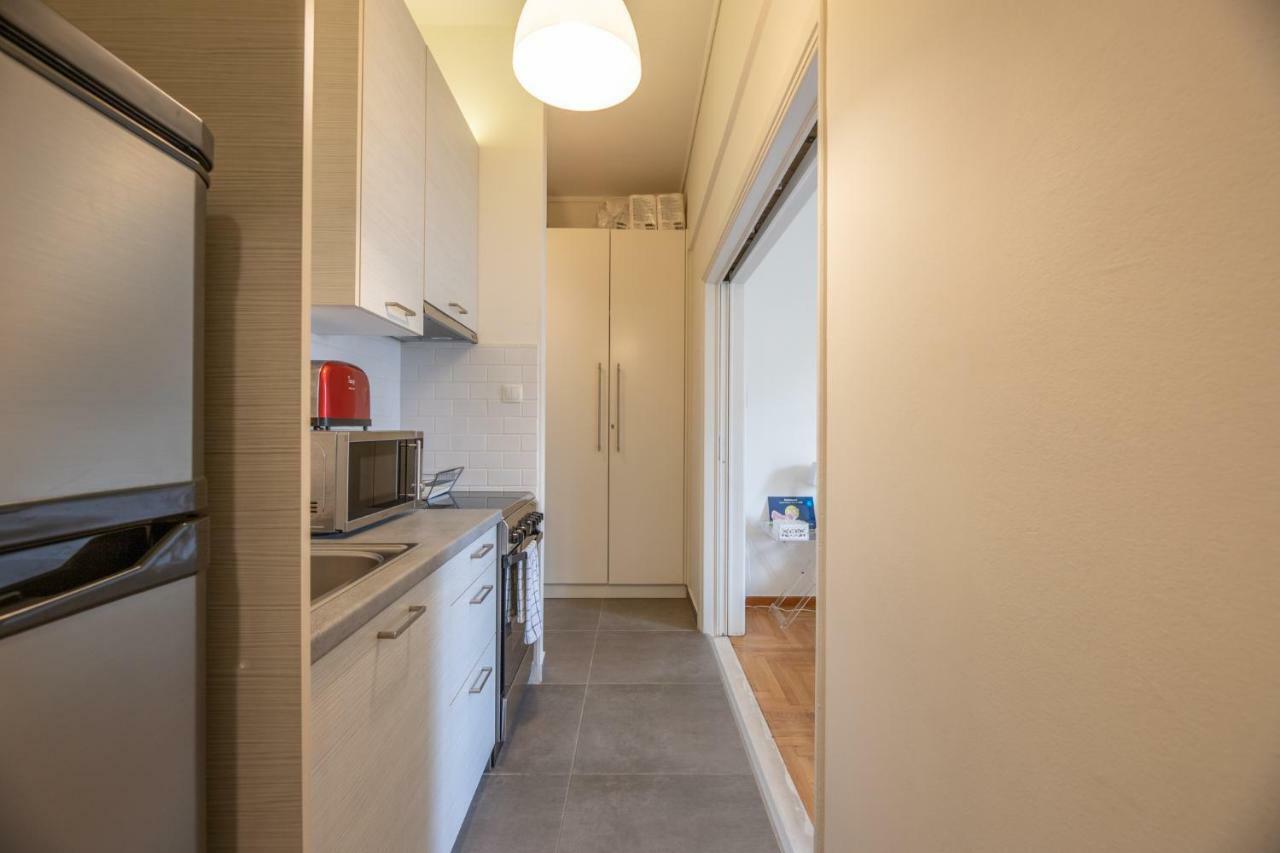 Top Sightseeing 3Rd Floor Studio On A Paved Road! 아테네 외부 사진